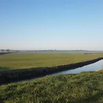 Holiday home Le Domaine Des Roseraies- Flaubert By Interhome Monfreville