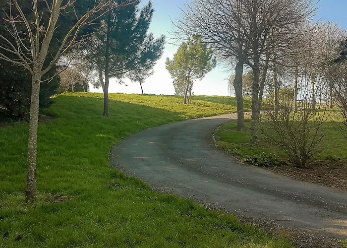 Semesterbostad Le Domaine Des Roseraies- Flaubert By Interhome